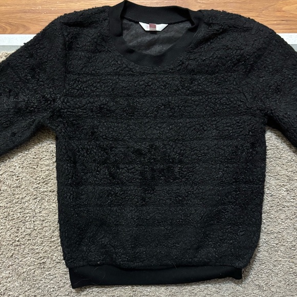 No Boundaries Junior Size S(3-5) Sherpa Black Textured Sweater Like New - Picture 6 of 8